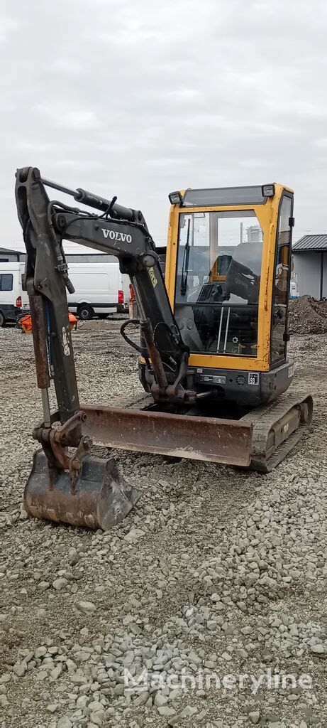 ECR28, eCR38VOLVO COMPACT EXCAVATORS 